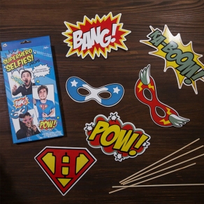Set dodataka za selfije Superhero