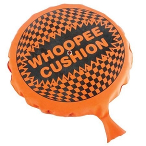 Whoopee Cushion – blazina, ki prdi