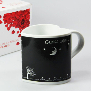 Termoreaktivna skodelica – Guess Who Loves You