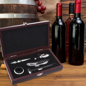 Darilni komplet za vino – lesena škatla